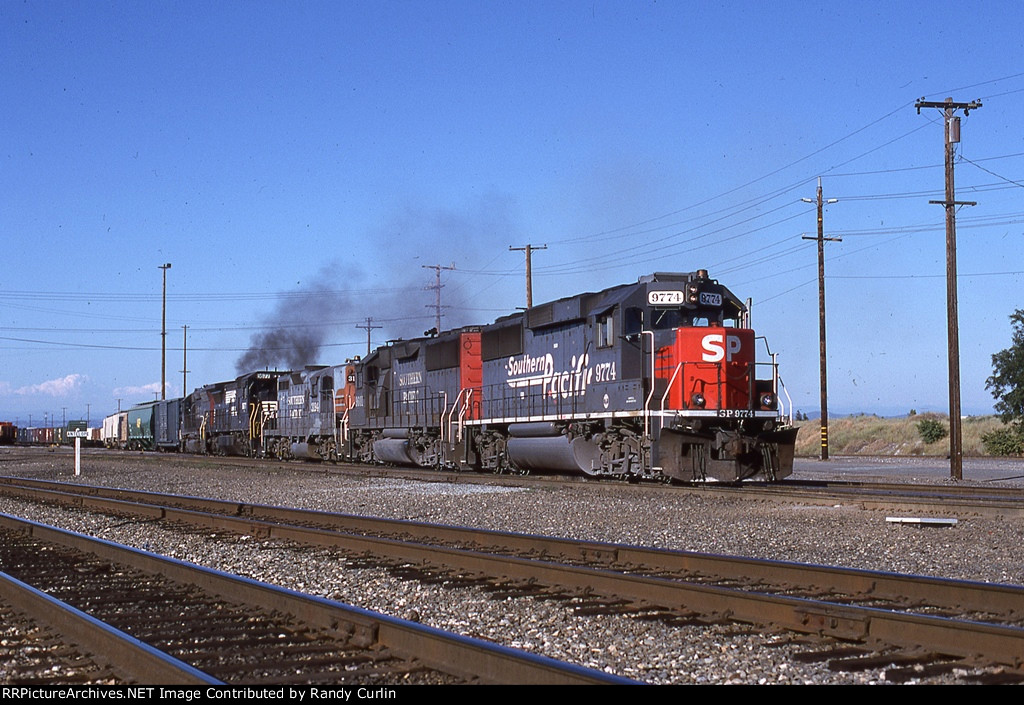 SP 9774 West departing Roseville-Antelope